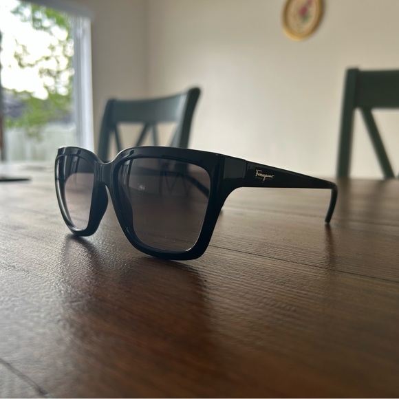Salvatore Ferragamo Black Square Sunglasses SF1018S